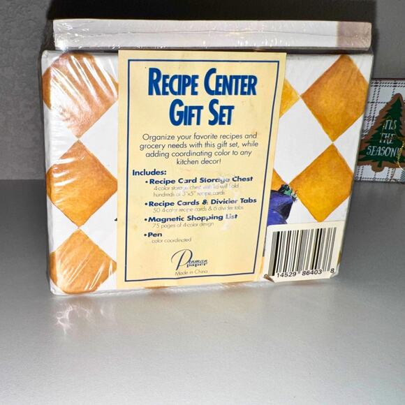 Vintage Recipe Center Gift Set – Recipe Box, Cards, Tabs & Magnetic List (New) - Picture 2 of 7